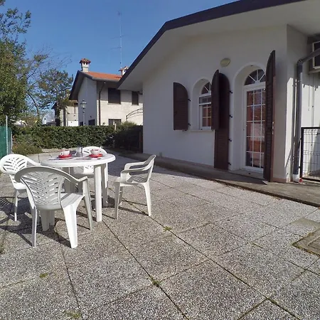 Appennini Villas * Лидо-ди-Помпоза